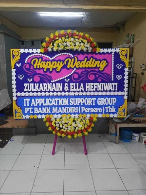 Papan Bunga di Kambangan Bruno